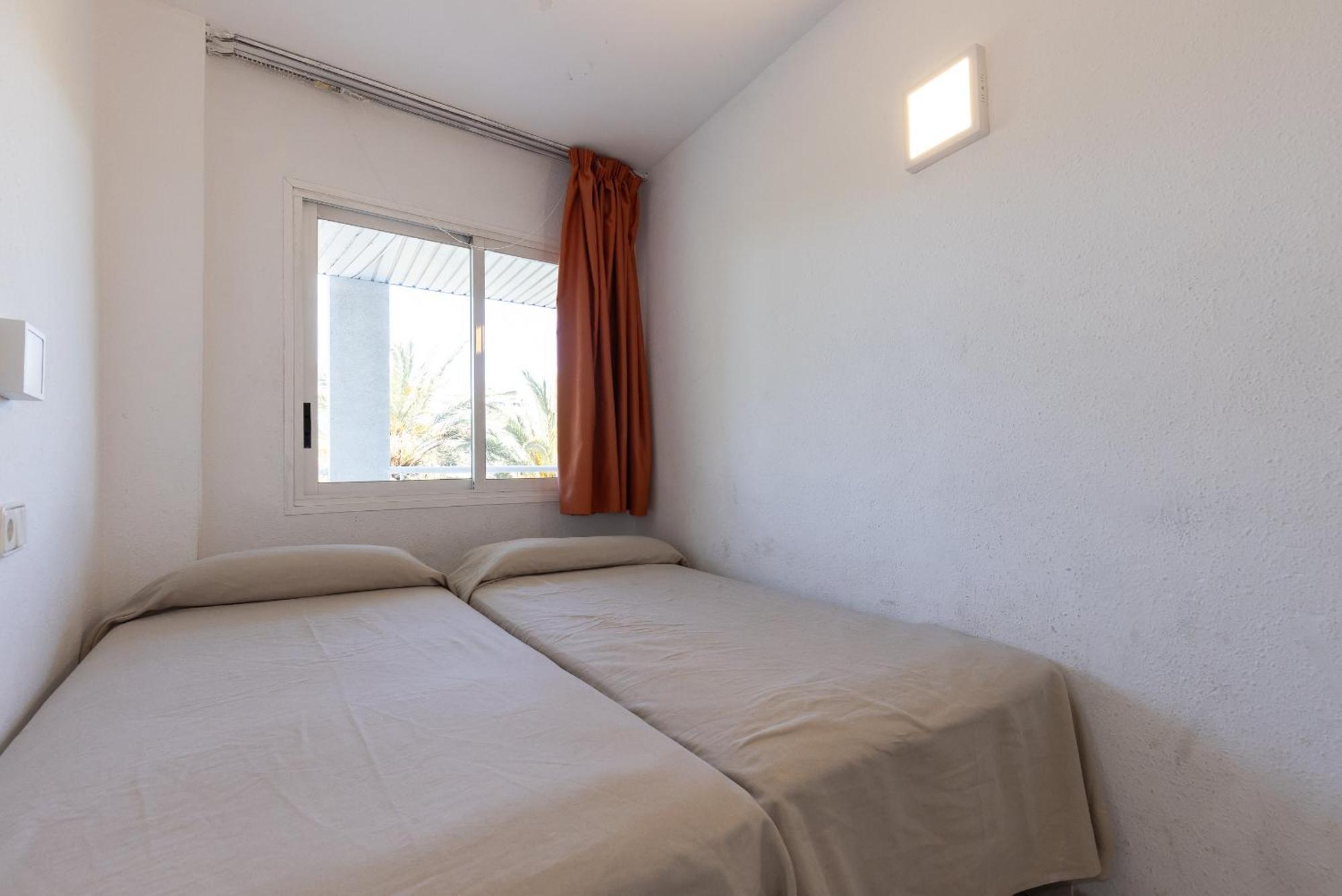 Rentalmar Royal Salou Rum bild